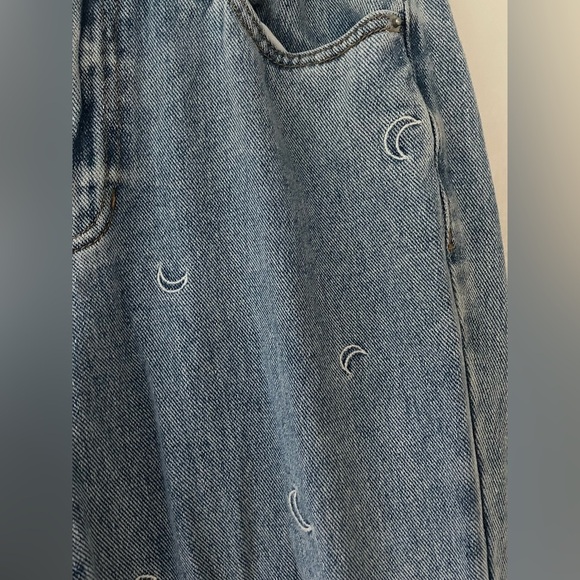 PACSUN Women Mom Jean Half Moon High Waist Jeans Size 25 Denim Blue - Picture 2 of 9
